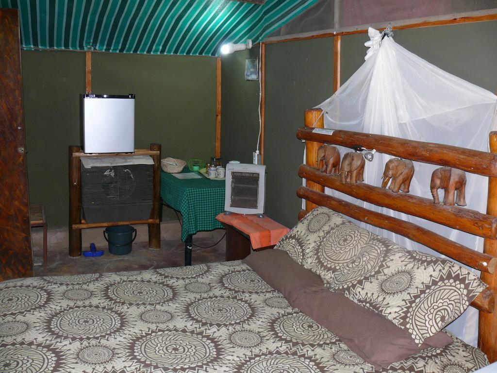 Amanzimlotzi Riverside Bush Camp Hoedspruit Rum bild