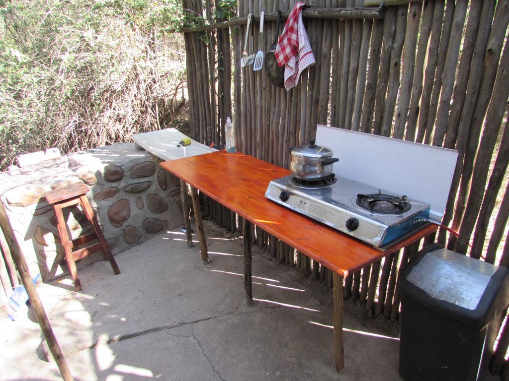 Amanzimlotzi Riverside Bush Camp Hoedspruit Exteriör bild