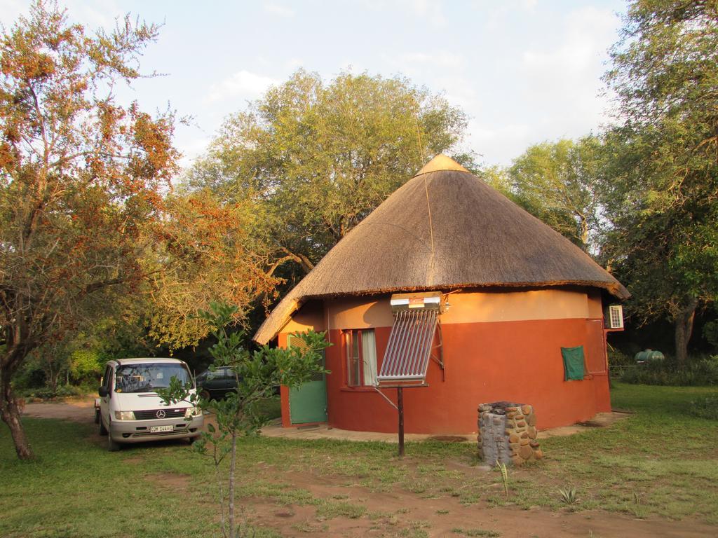 Amanzimlotzi Riverside Bush Camp Hoedspruit Exteriör bild