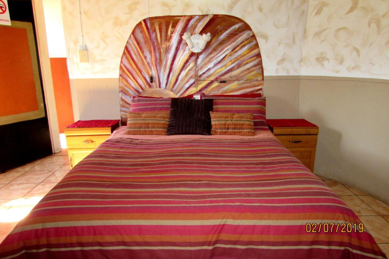 Amanzimlotzi Riverside Bush Camp Hoedspruit Exteriör bild
